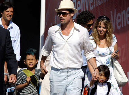 Brad Pitt, Maddox Jolie-Pitt, Pax Jolie-Pitt Brad Pitt, Maddox Jolie-Pitt, Pax Jolie-Pitt